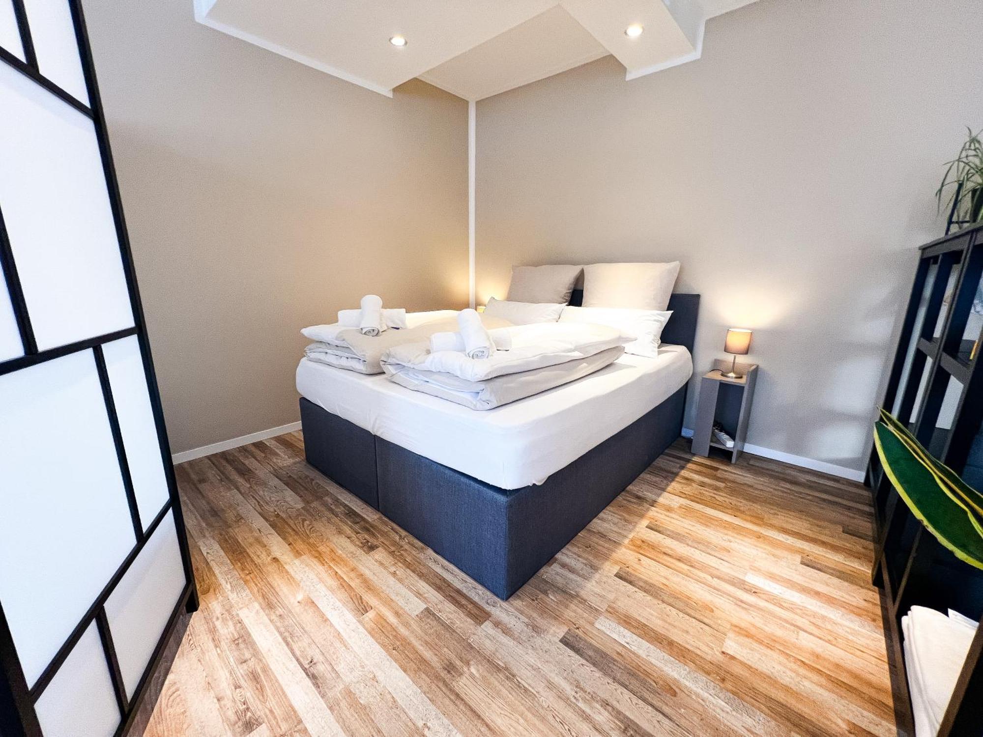 Qonroom - As Individual As You - Minden Kaiserstrasse Номер фото