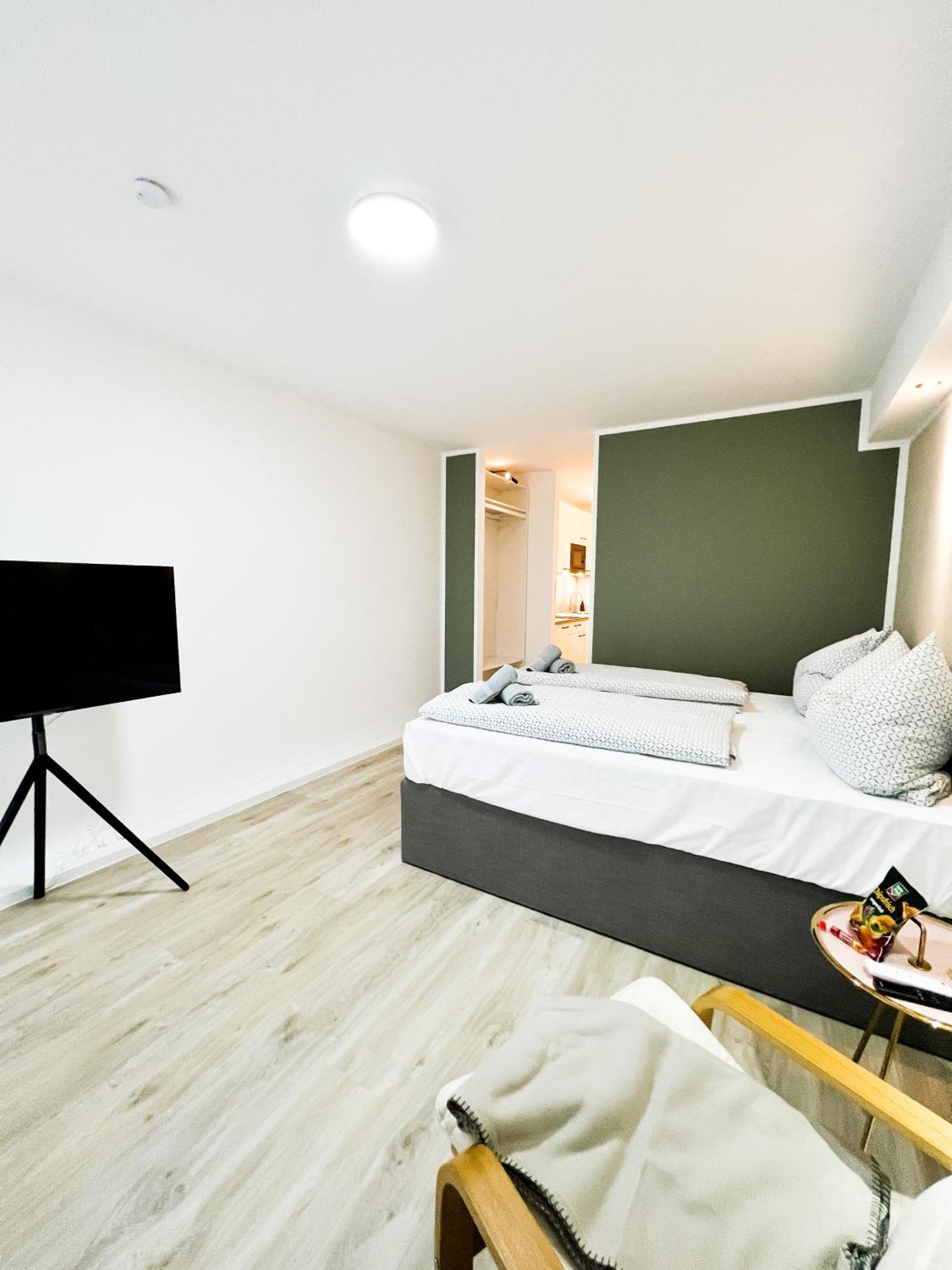 Qonroom - As Individual As You - Minden Kaiserstrasse Номер фото